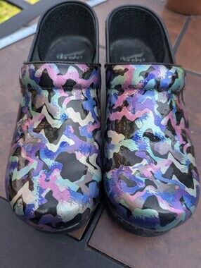 Like New Dansco Mermaid Clog, Sz. 38/7.5-8.